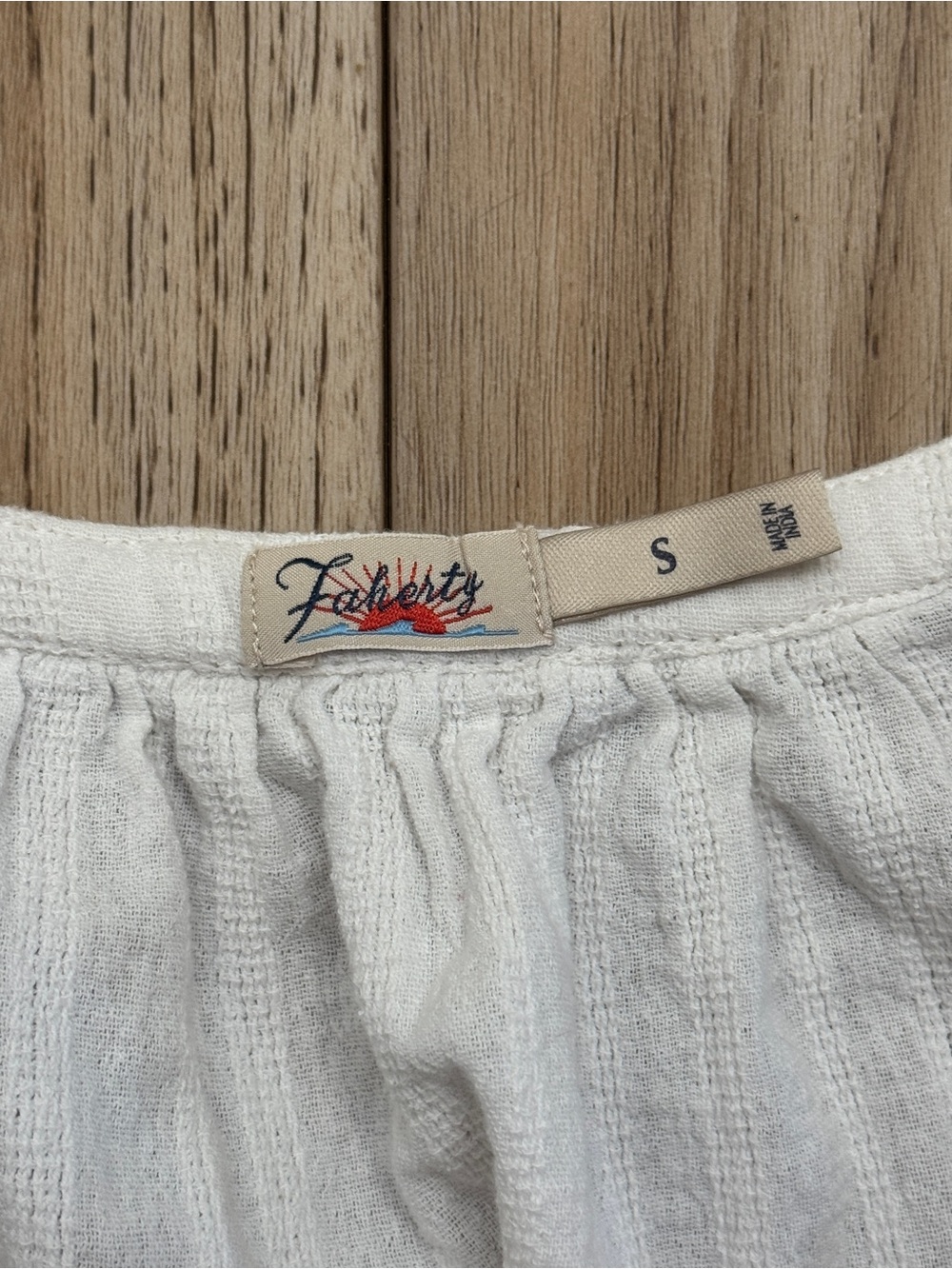 Faherty Isla Embroidered Organic Cotton Sleeveless Button-Up Tank Size S - Picture 2 of 11